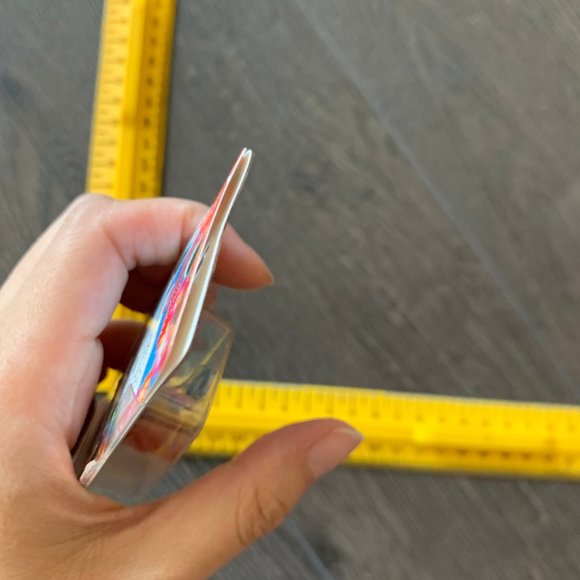 2005 HELLO KITTY MANGO CHARM - Picture 4 of 7